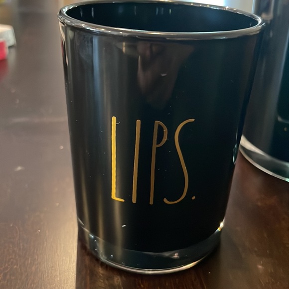 Rae Dunn, set of 2 “Brows” and “Lips” black glass holders - Picture 3 of 7